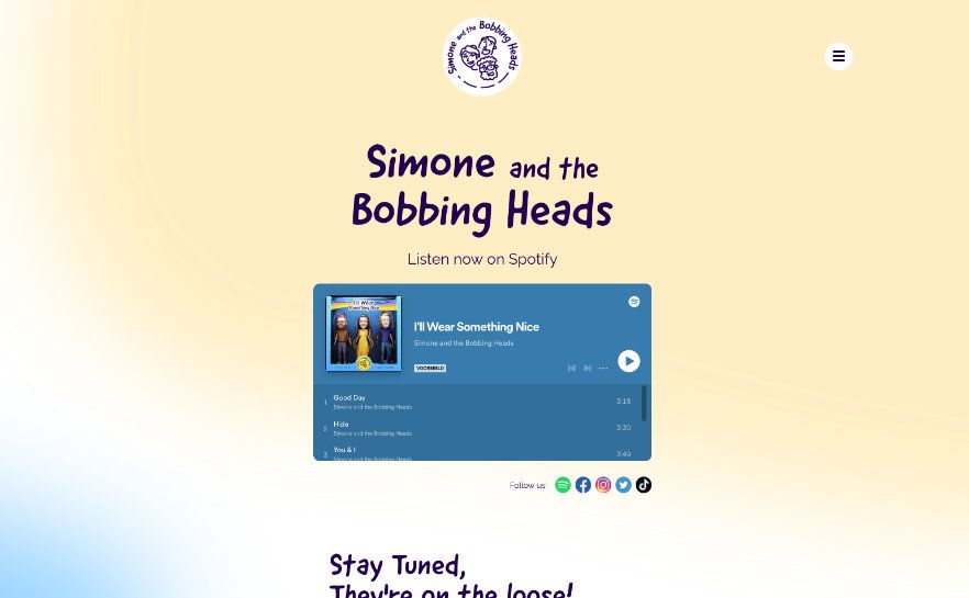 Simone and the Bobbing heads - website on desktop home